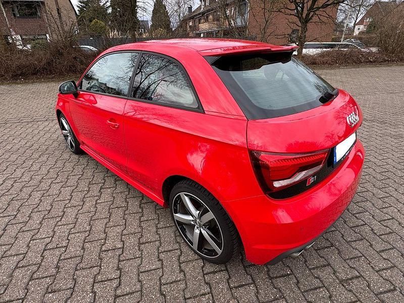 Gebraucht Audi S1 Ambiente 231 PS (169 kW) 2014 Rot Kleinwagen