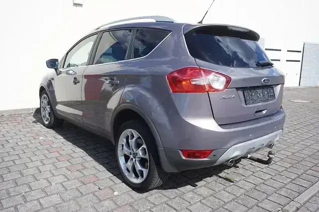 Gebraucht Ford Kuga Titanium 140 PS (102 kW) 2012 Braun SUV