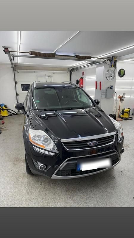 Gebraucht Ford Kuga 140 PS (102 kW) 2012 Schwarz SUV