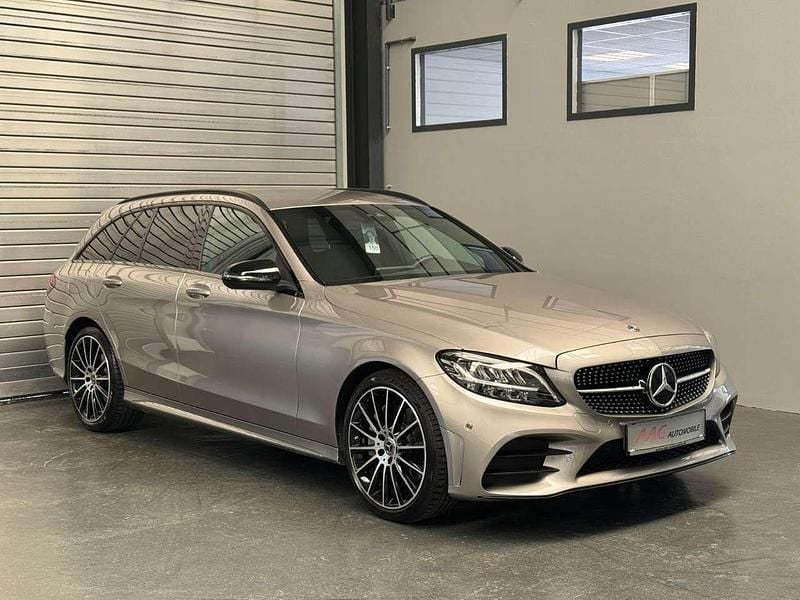 Mojavesilber metalliclack Gebraucht 2019 Mercedes C300 AMG Kombi | 34.350 € (Fairer Preis) - Bild 1/4