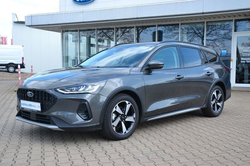 Magneticgrau (metallic) (metallic) Gebraucht 2023 Ford Focus Active X Kombi | 26.770 € (Fairer Preis) - Bild 1/4