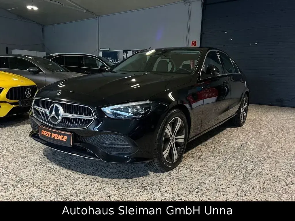Gebraucht Mercedes C220 197 PS (144 kW) 2023 Schwarz Limousine