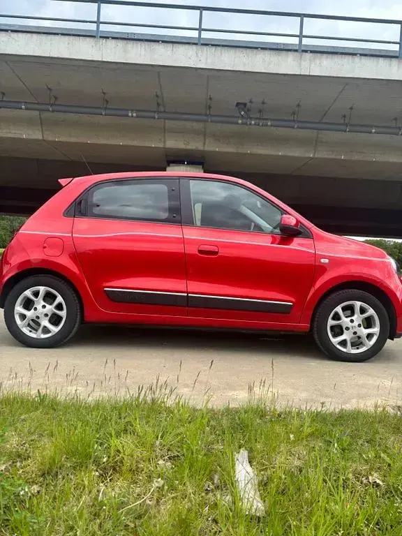 Gebraucht Renault Twingo Luxe 90 PS (66 kW) 2014 Rot Kleinwagen