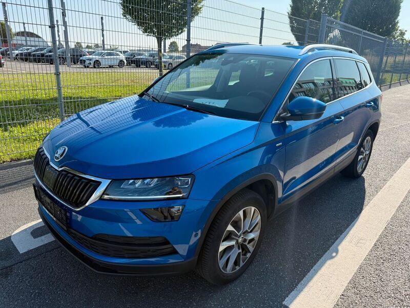 Blau Gebraucht 2021 Skoda Karoq Clever SUV | 17.900 € - Bild 1/4