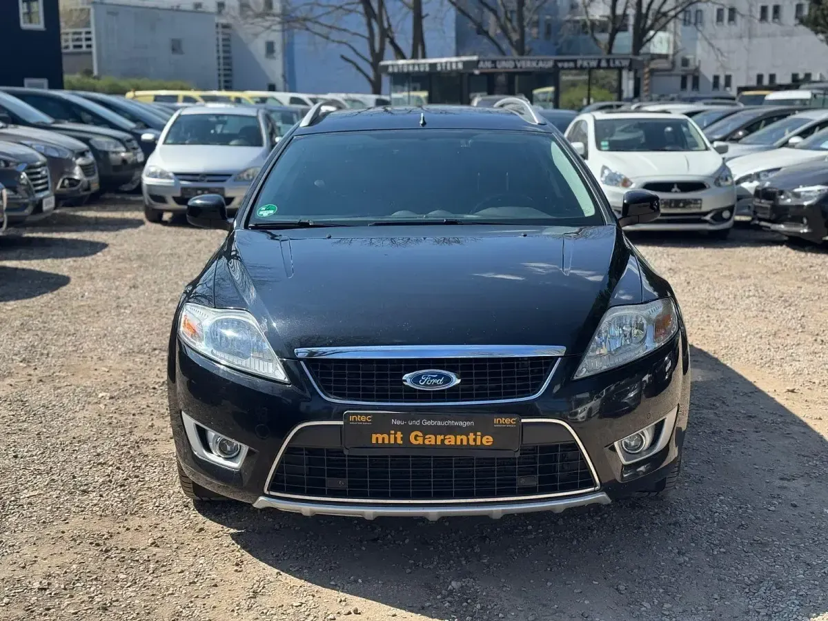 Gebraucht Ford Mondeo 140 PS (102 kW) 2010 Schwarz Kombi