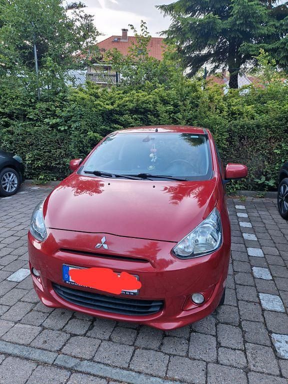 Gebraucht Mitsubishi Space Star 80 PS (58 kW) 2014 Rot Van / Kleinbus