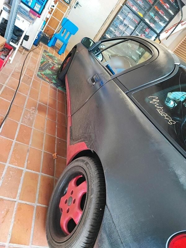 Gebraucht Opel Tigra 90 PS (66 kW) 1999 Schwarz Coupé