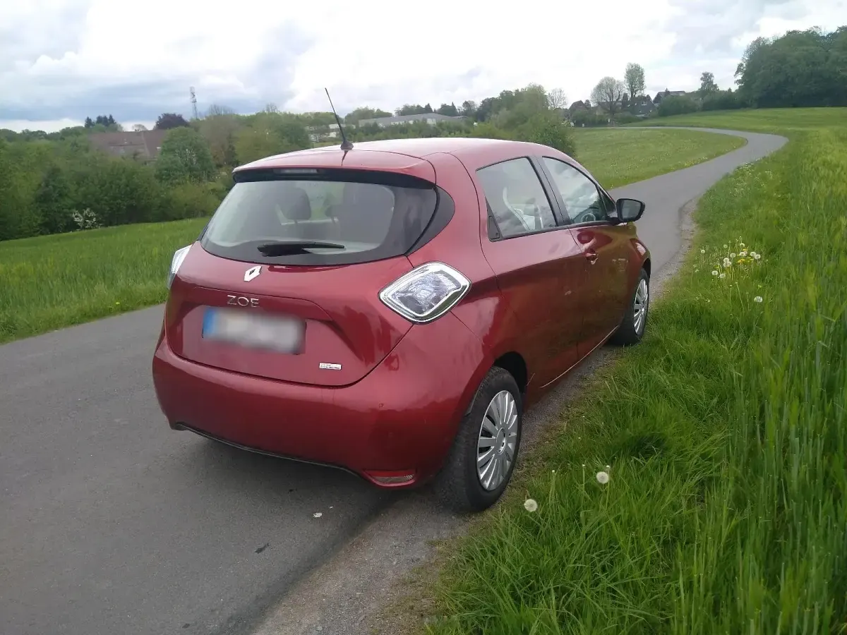 Gebraucht Renault Zoe 41 kW (57 PS) 2018 Rot Kleinwagen