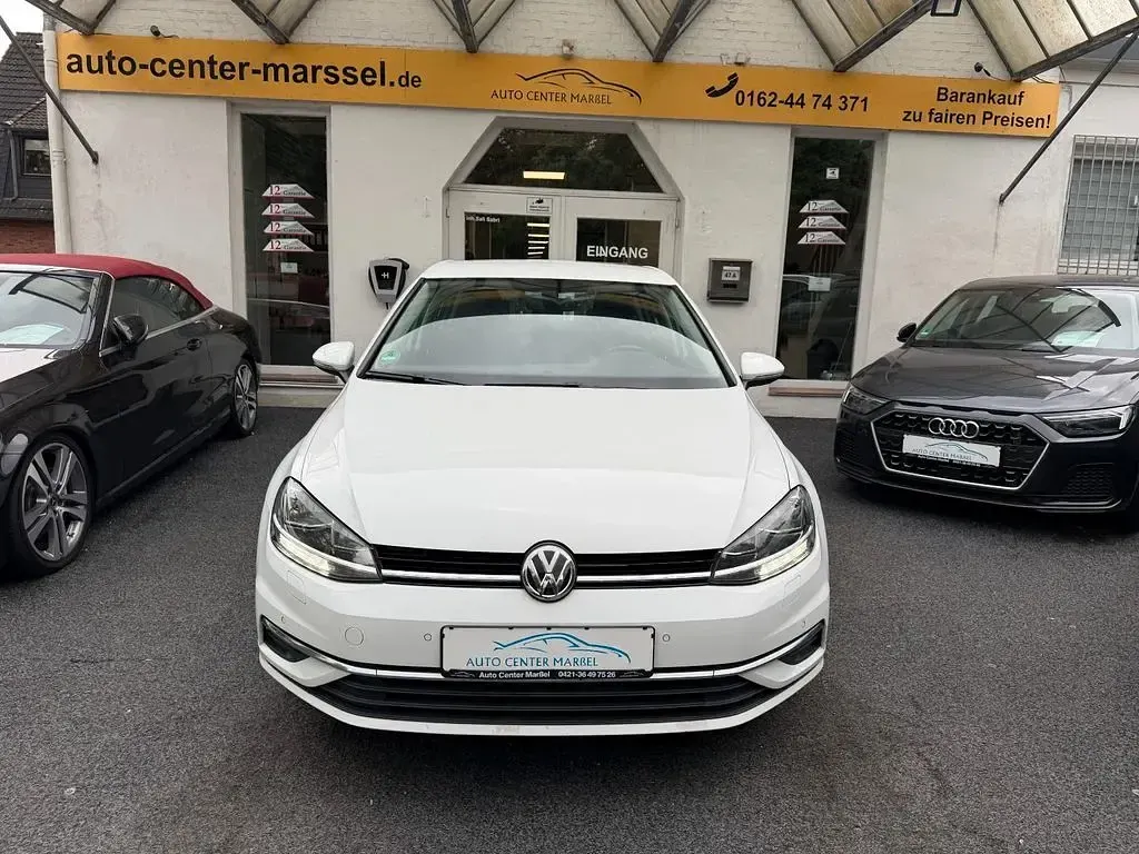 Gebraucht VW Golf VII Comfortline 110 PS (80 kW) 2017 Weiß Limousine