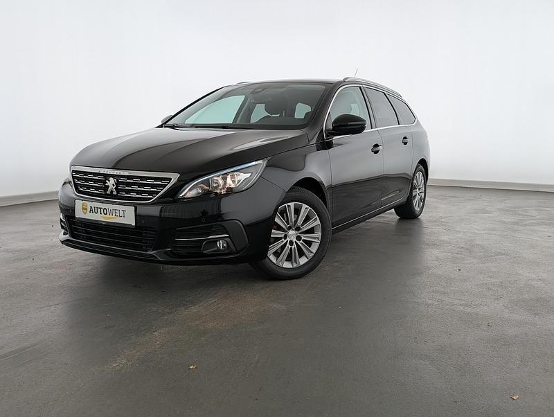 Gebraucht Peugeot 308 Allure 131 PS (96 kW) 2021 Noir perla nera Kombi