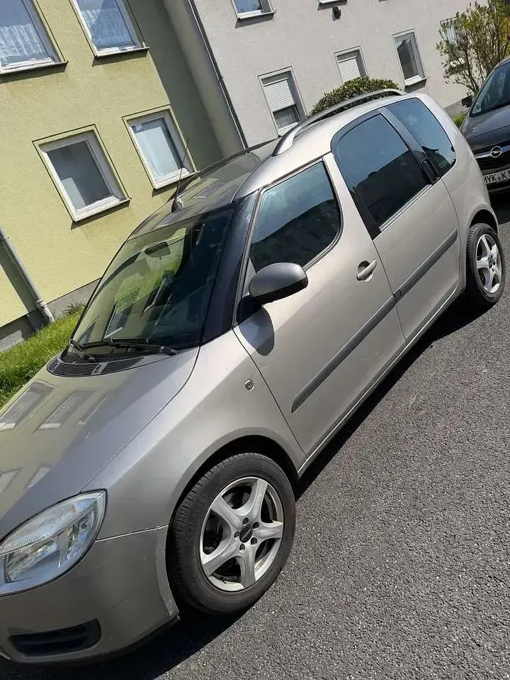 Gebraucht Skoda Roomster Plus Edition 105 PS (77 kW) 2009 Van / Kleinbus
