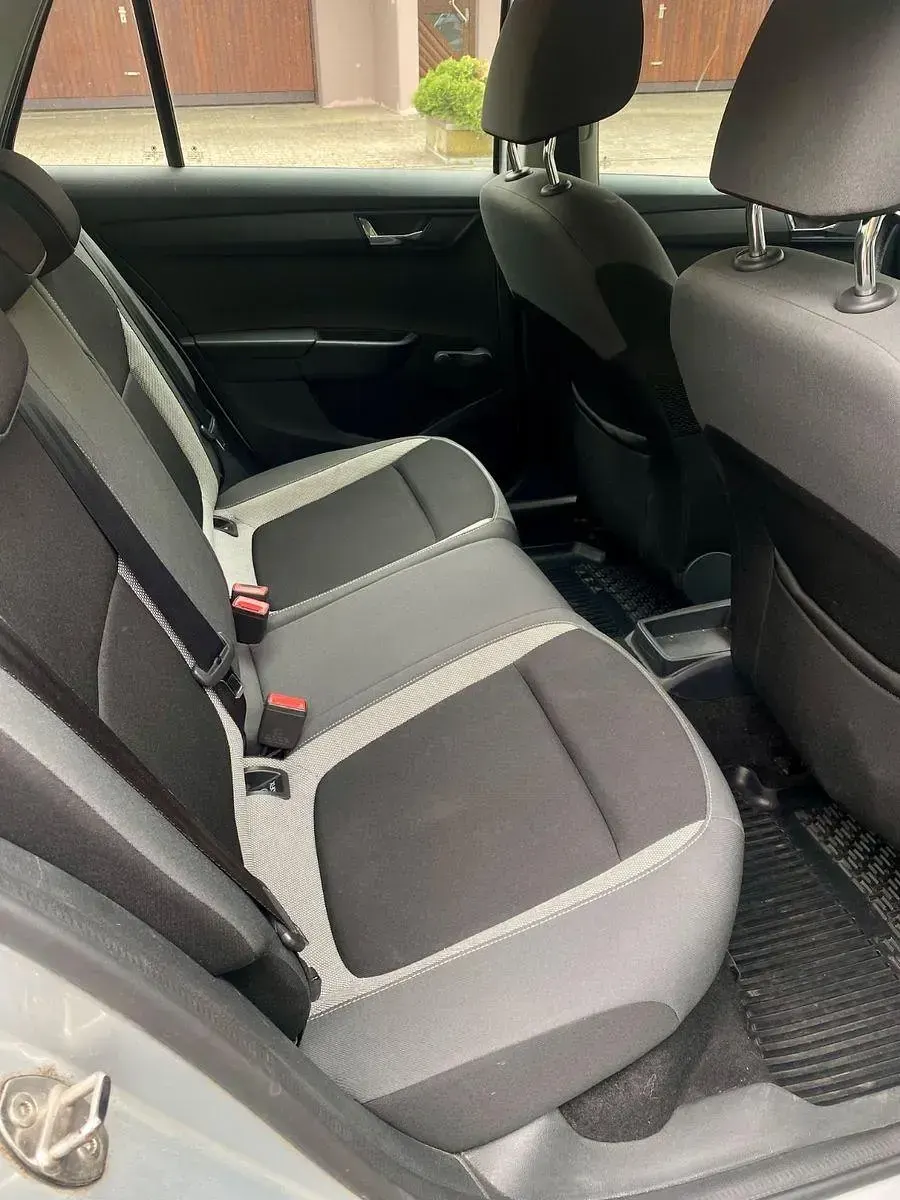 Gebraucht Skoda Fabia Ambition 95 PS (69 kW) 2017 Silber Kombi