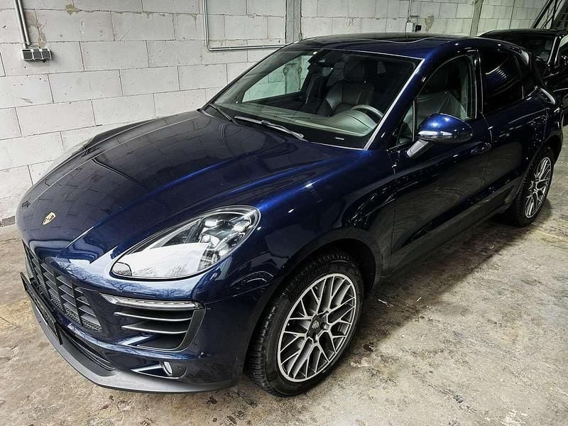 Nachtblaumetallic Gebraucht 2018 Porsche Macan S SUV | 23.900 € (Superpreis) - Bild 1/4