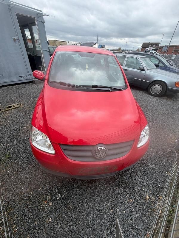 Gebraucht VW Fox 60 PS (44 kW) 2007 Rot Kleinwagen