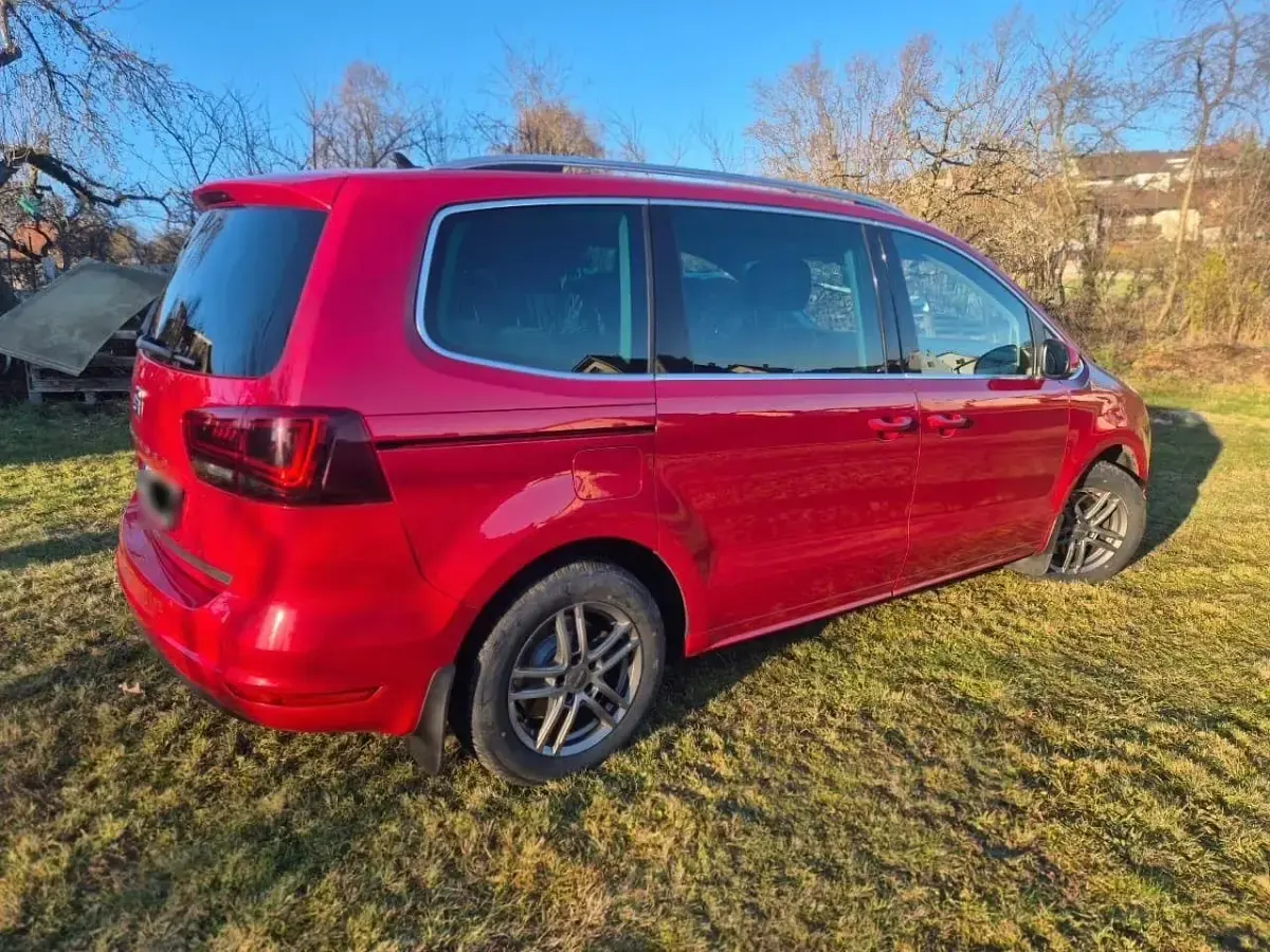 Second-hand Seat Alhambra Style 150 CP (110 kW) 2017 Roșu Monovolum