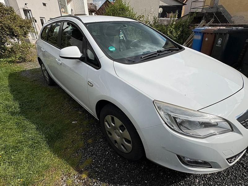 Gebraucht Opel Astra Sport 110 PS (80 kW) 2012 Weiß Kombi