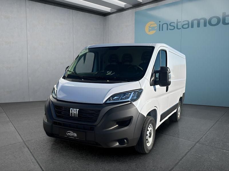 Weiß Gebraucht 2023 Fiat Ducato Van | 28.649 € (Guter Preis) - Bild 1/4