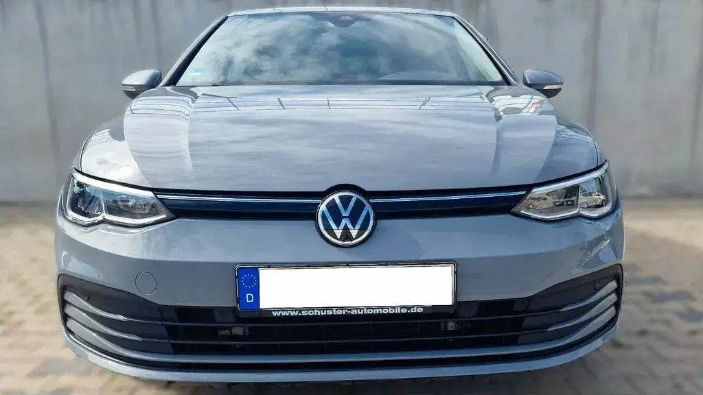 Gebraucht VW Golf VII 131 PS (96 kW) 2020 Grau Limousine