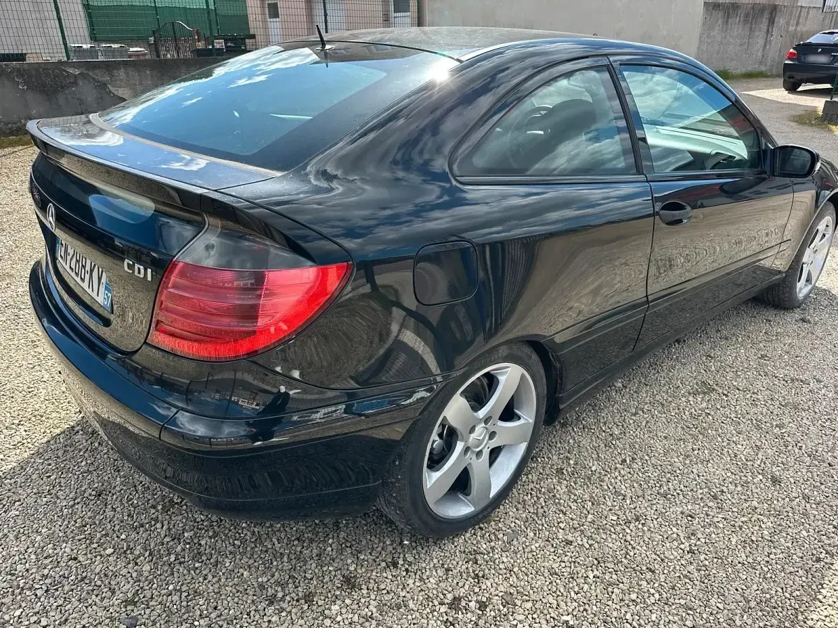 Gebraucht Mercedes C220 2005 Schwarz Coupé