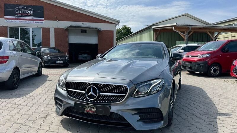 Grau Gebraucht 2018 Mercedes E220 AMG line Coupé | 24.999 € (Guter Preis) - Bild 1/4