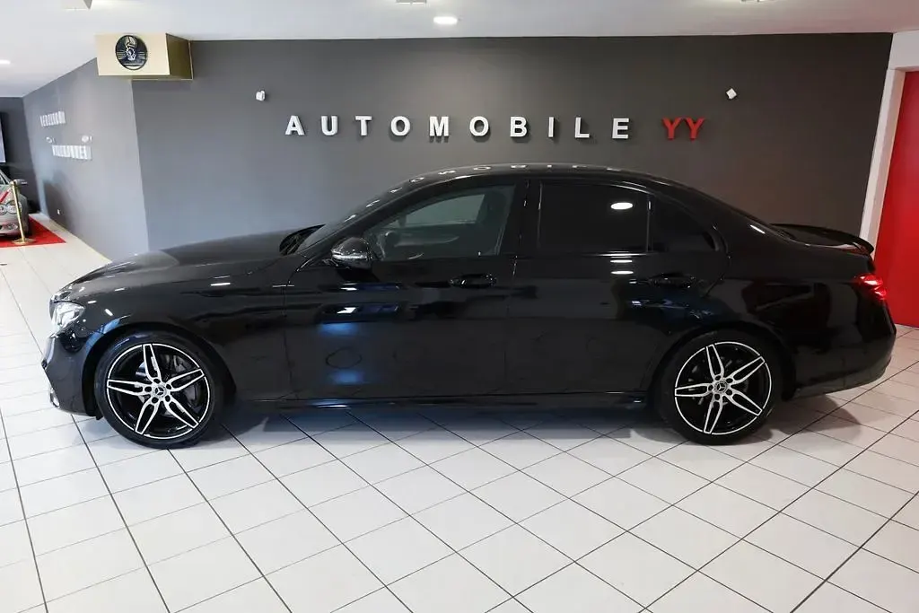 Gebraucht Mercedes E250 AMG line 211 PS (155 kW) 2017 Schwarz Limousine