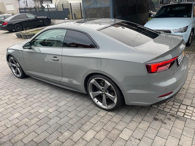 Grau Gebraucht 2019 Audi A5 S-Line Coupé | 25.500 € (Fairer Preis) - Bild 1/4