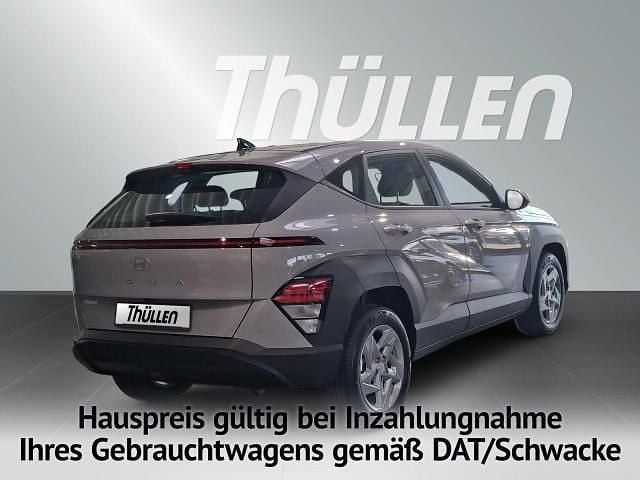 Neu Hyundai Kona Select 150 PS (110 kW) 2026 Grau SUV