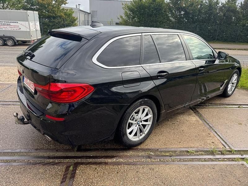 Gebraucht BMW 520 190 PS (139 kW) 2019 Schwarz Limousine
