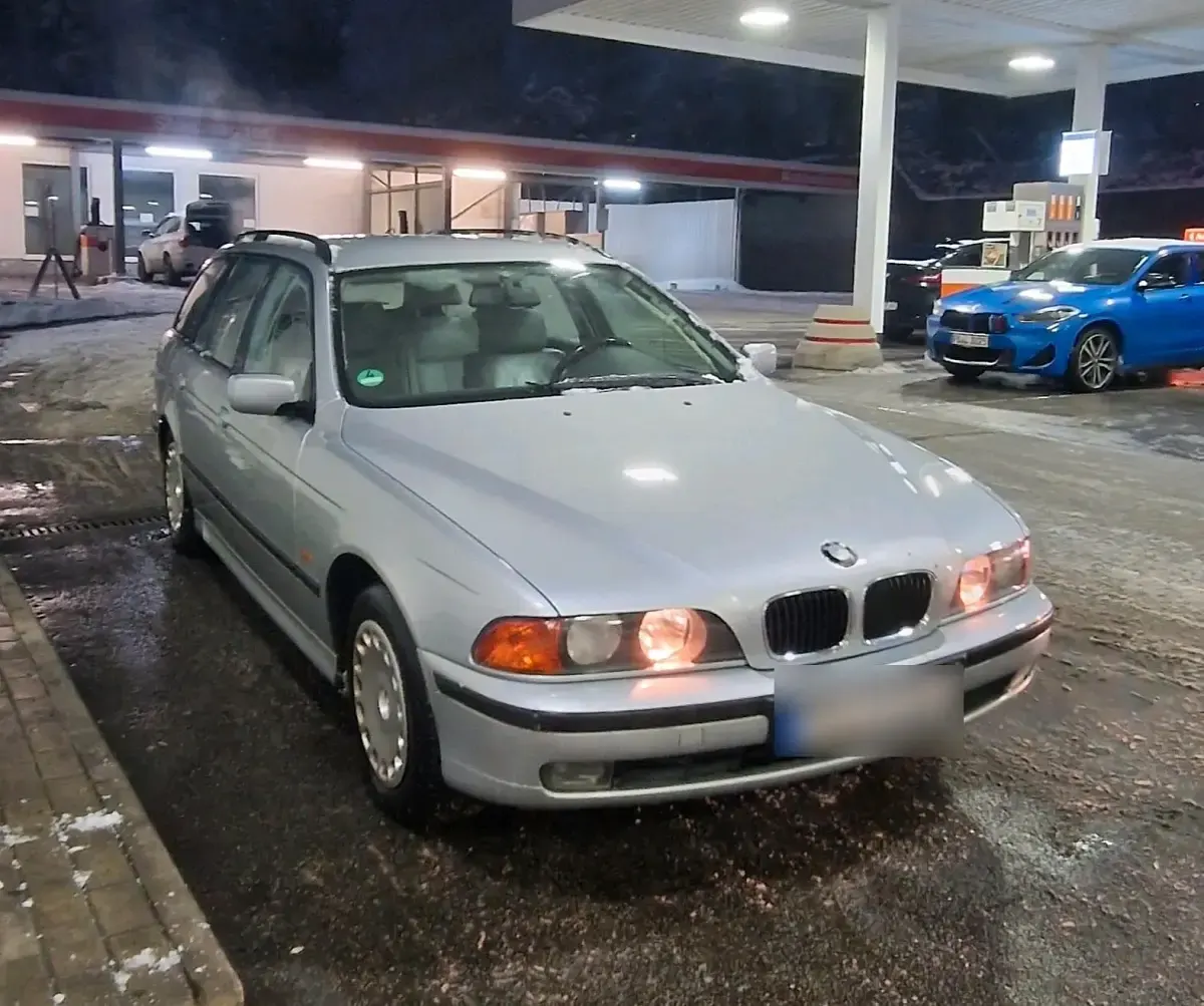 Second-hand BMW 520 150 CP (110 kW) 1998 Argintiu Break