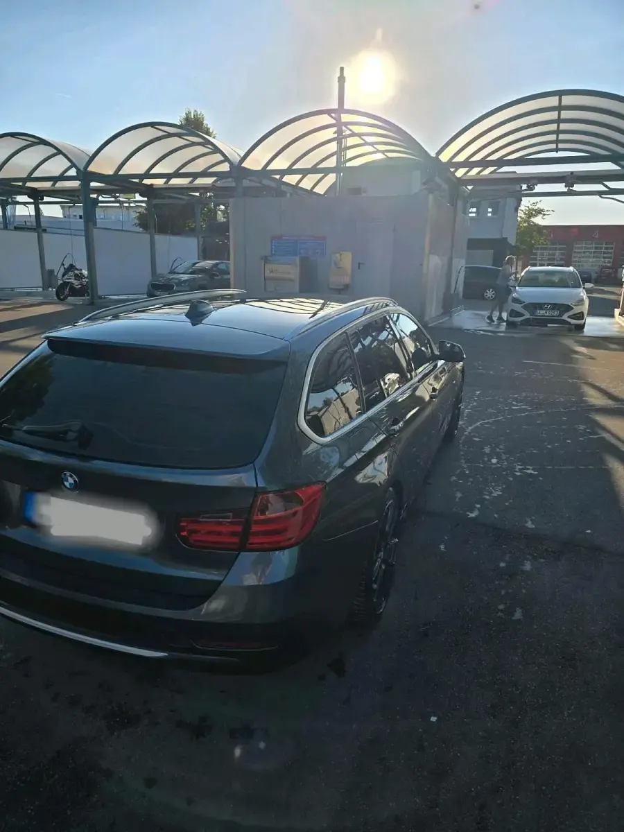 Gebraucht BMW 320 184 PS (135 kW) 2013 Grau Kombi