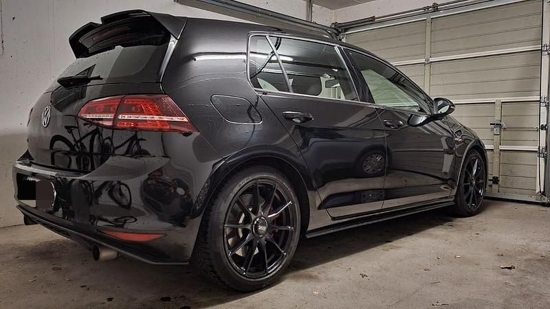 Schwarz Gebraucht 2016 VW Golf GTI Limousine | 15.000 € (Guter Preis) - Bild 1/3