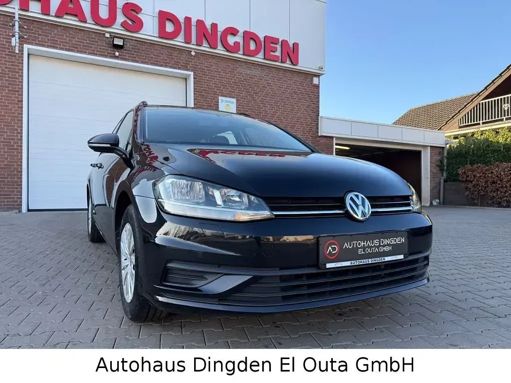 Gebraucht VW Golf VII Trendline 116 PS (85 kW) 2020 Schwarz Kombi