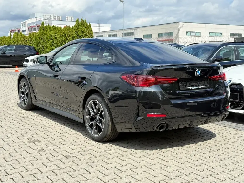 Gebraucht BMW 420 M Sport 190 PS (139 kW) 2025 Schwarz Coupé