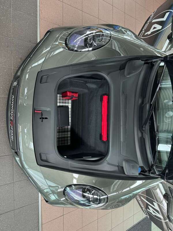 Neu Porsche 992 650 PS (478 kW) 2025 Aventuringrünmetallic Coupé