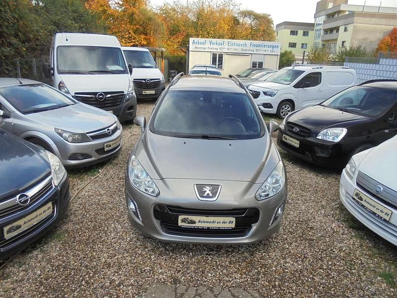 Gebraucht Peugeot 308 Active 111 PS (81 kW) 2011 Vapor grey Kombi