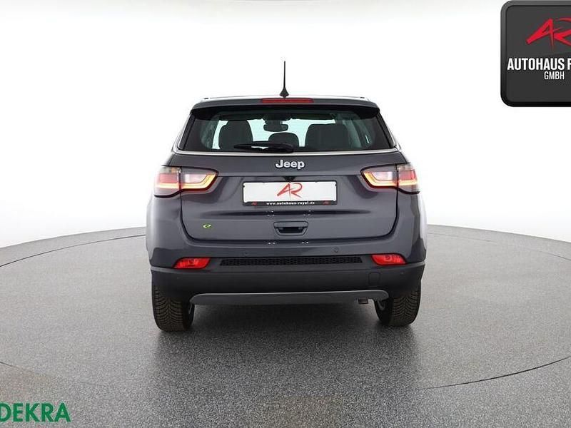 Gebraucht Jeep Compass Altitude 131 PS (96 kW) 2025 Graphit grau SUV