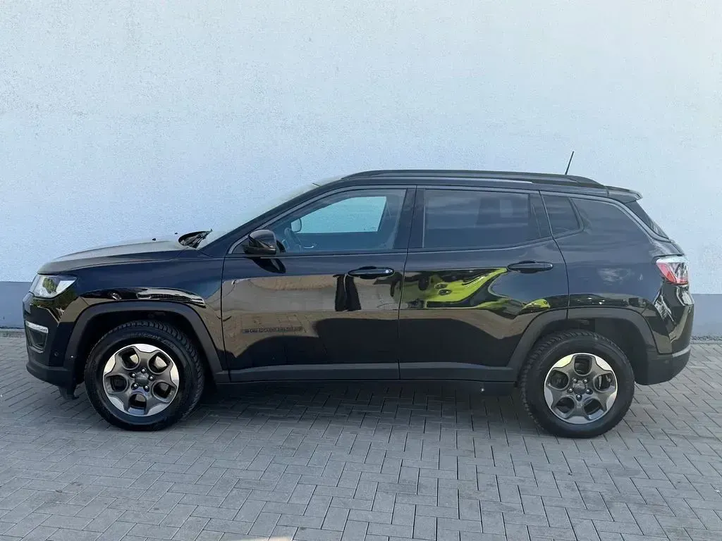 Second-hand Jeep Compass 150 CP (110 kW) 2021 Negru SUV