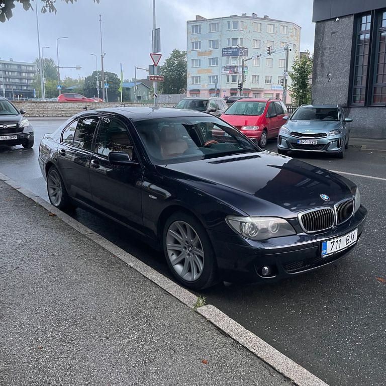 Blau Gebraucht 2008 BMW 745 Limousine | 8.000 € (Teuer) - Bild 1/4