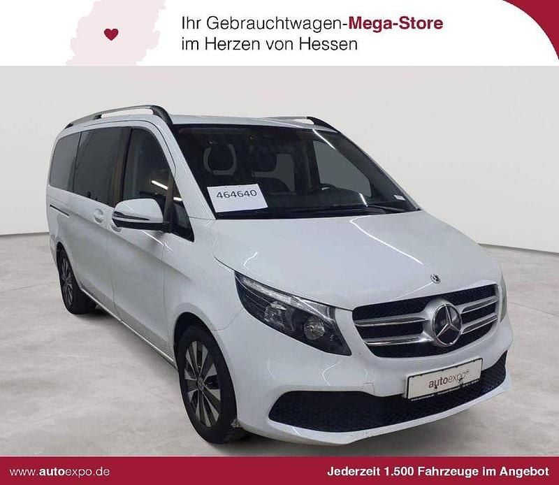 Gebraucht Mercedes V220 163 PS (119 kW) 2021 Arktisweiß Van / Kleinbus