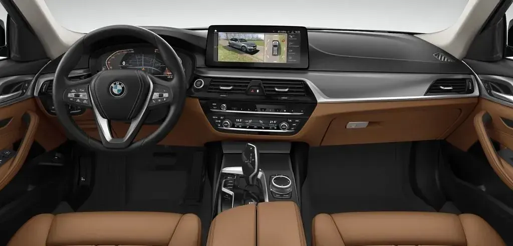Używany BMW 520 190 KM (139 kW) 2023 Czarny Kombi