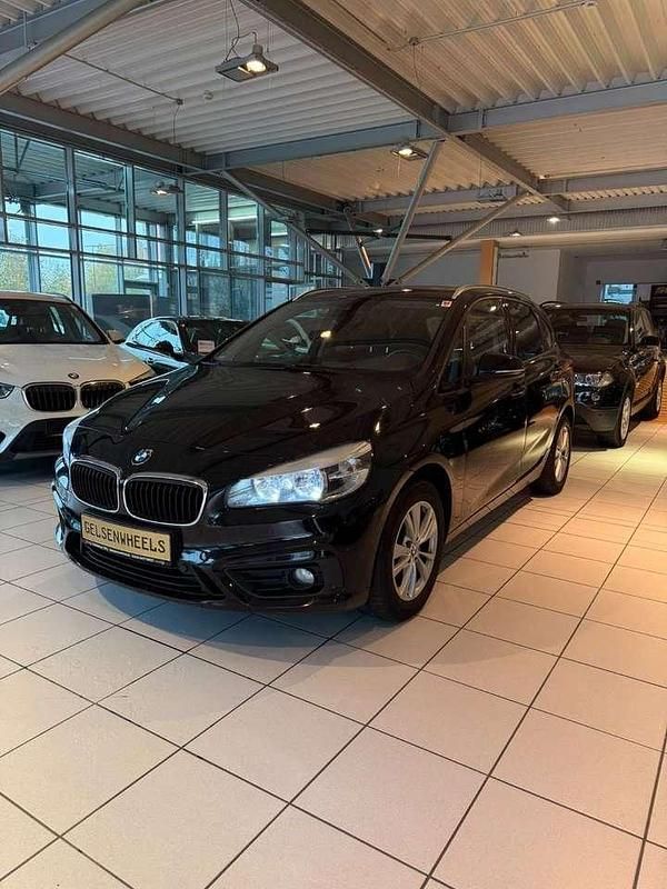 Schwarz 2 Gebraucht 2016 BMW 218 Active Tourer Van / Kleinbus | 10.990 € (Fairer Preis) - Bild 1/4