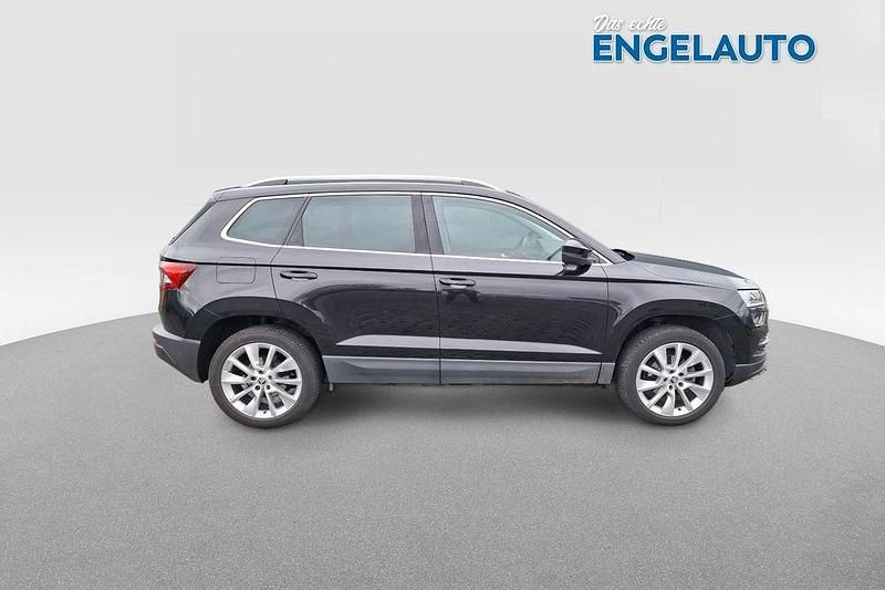 Schwarz Gebraucht 2020 Skoda Karoq Ambition SUV | 17.990 € (Guter Preis) - Bild 1/4