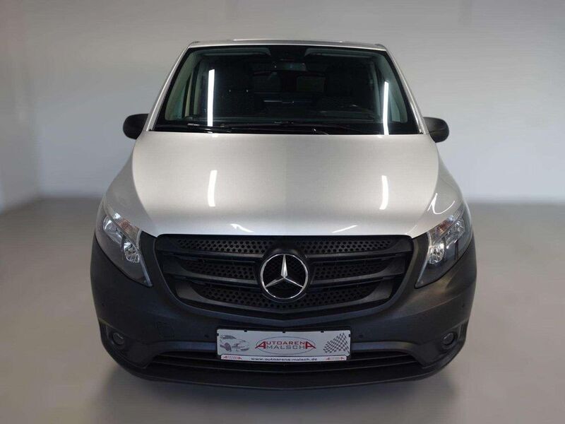 Gebraucht Mercedes Vito 136 PS (100 kW) 2020 Brillantsilber metallic Van