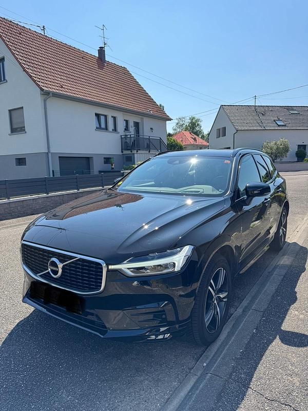 Schwarz Gebraucht 2019 Volvo XC60 R-Design SUV | 28.900 € (Fairer Preis) - Bild 1/4