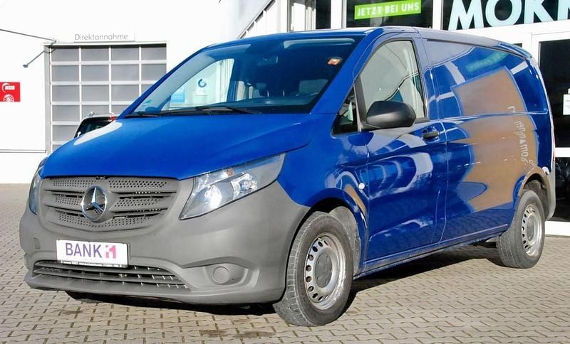 Gebraucht Mercedes Vito 88 PS (64 kW) 2016 Blau Van