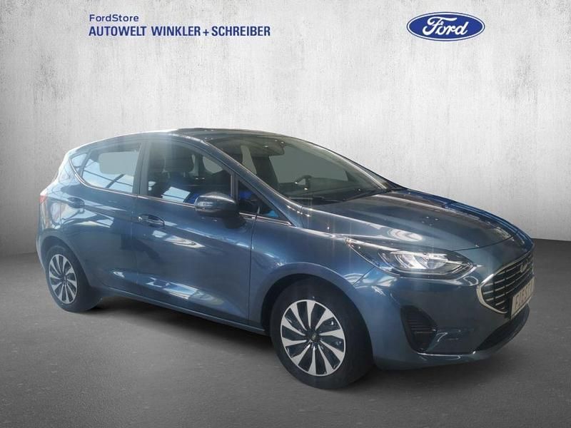 Gebraucht Ford Fiesta Titanium 125 PS (91 kW) 2023 Chromablau metallic Kleinwagen
