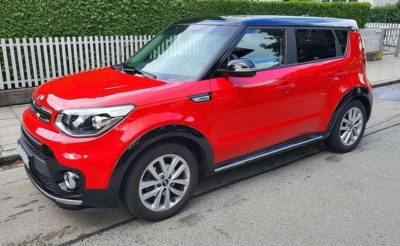 Rot Gebraucht 2019 Kia Soul DREAM-TEAM Edition SUV | 16.500 € - Bild 1/4