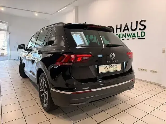 Gebraucht VW Tiguan Life 150 PS (110 kW) 2023 Andere SUV