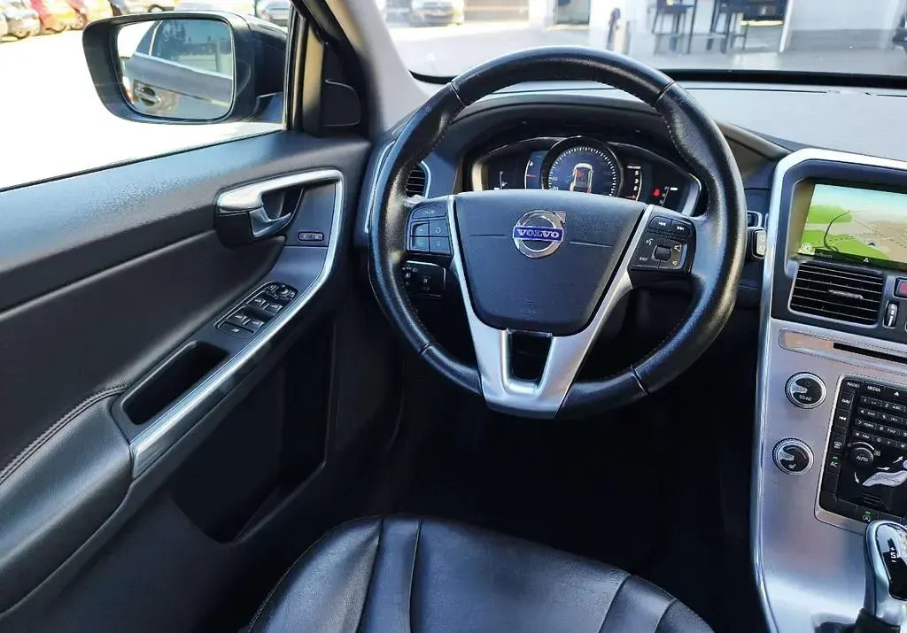 Gebraucht Volvo XC60 190 PS (139 kW) 2016 Schwarz SUV