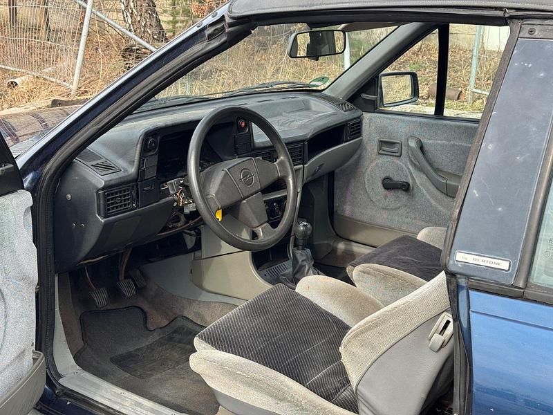 Gebraucht Opel Kadett 116 PS (85 kW) 1989 Blau Kleinwagen